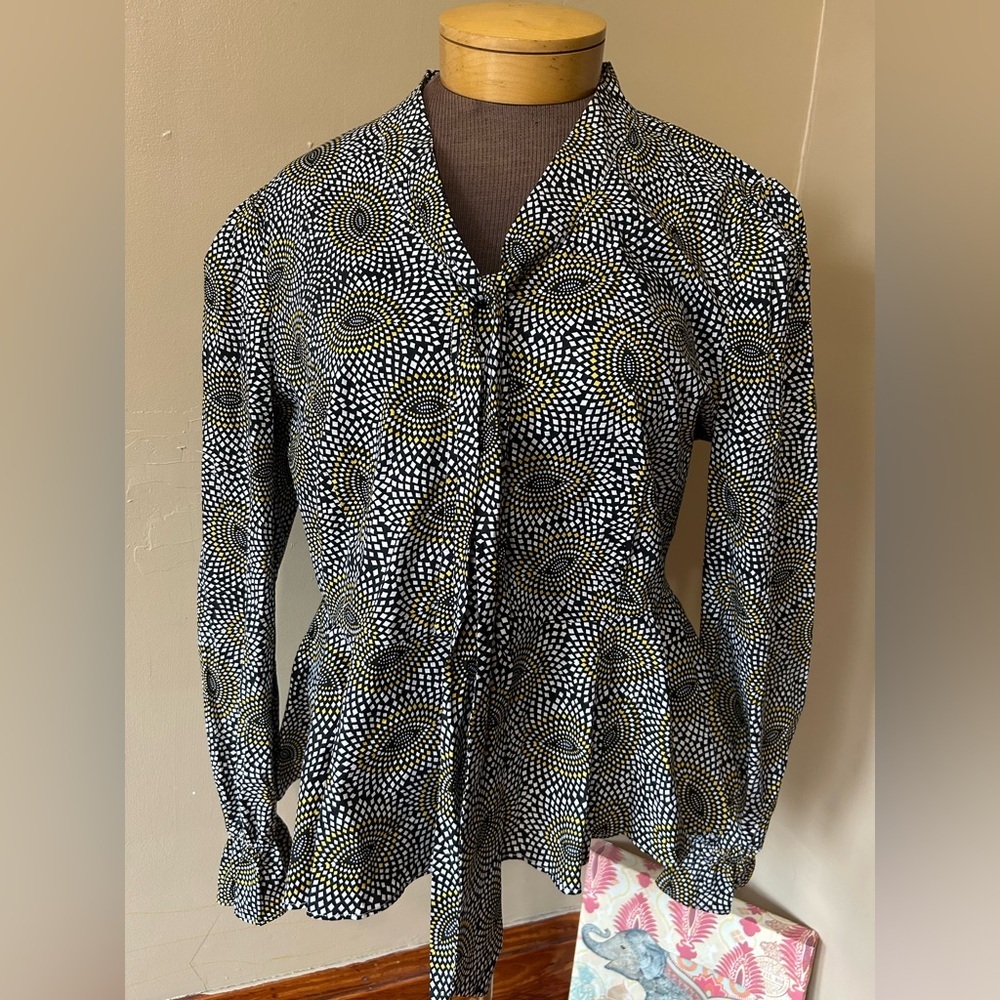 ASHRO Long Sleeve Office Career Party Women's Size 16 Blouse  With Neck Tie